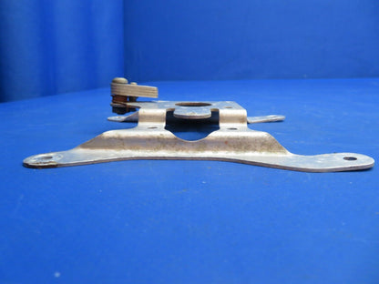 Piper PA-28-201T Dakota Airborne Fuel Selector Valve Assy P/N 1H80-2 (1222-705)