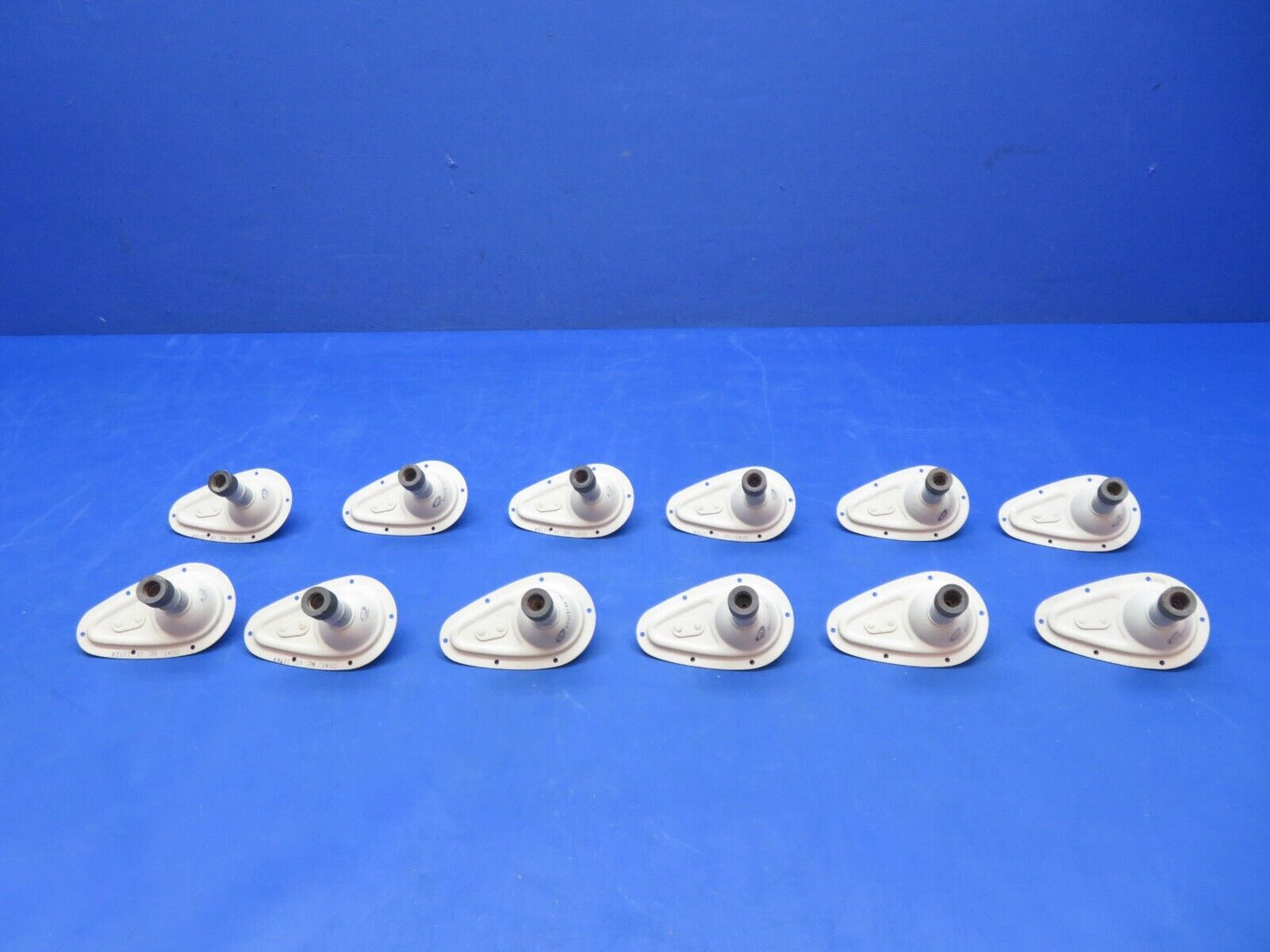 Grimes Aviation Upward Light 13v AN3097-1 Cracked Lenses LOT OF 12 (0923-552)