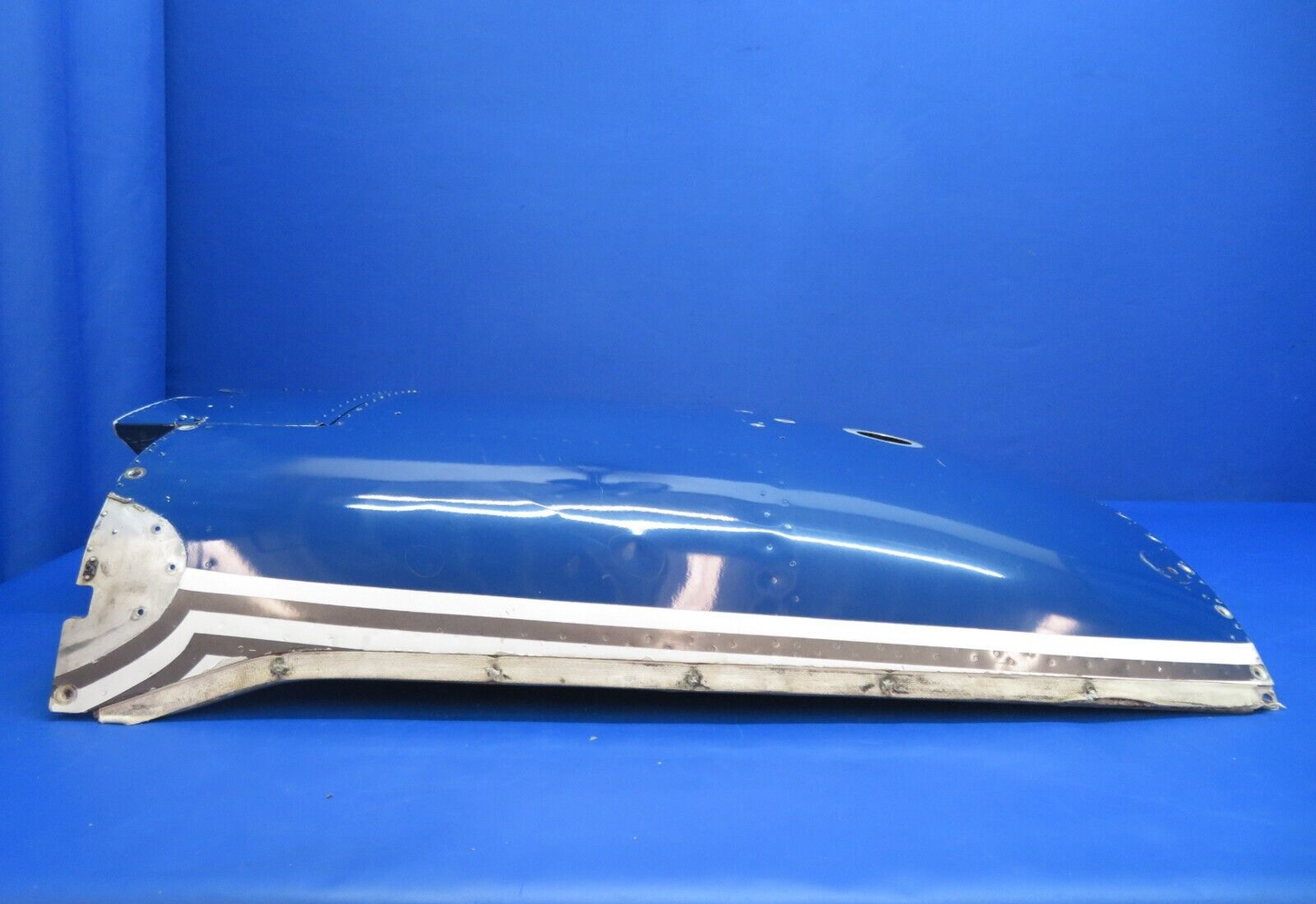 Piper PA-34-200T Seneca II Bottom Cowling Assy P/N 37207-100 (0323-509)