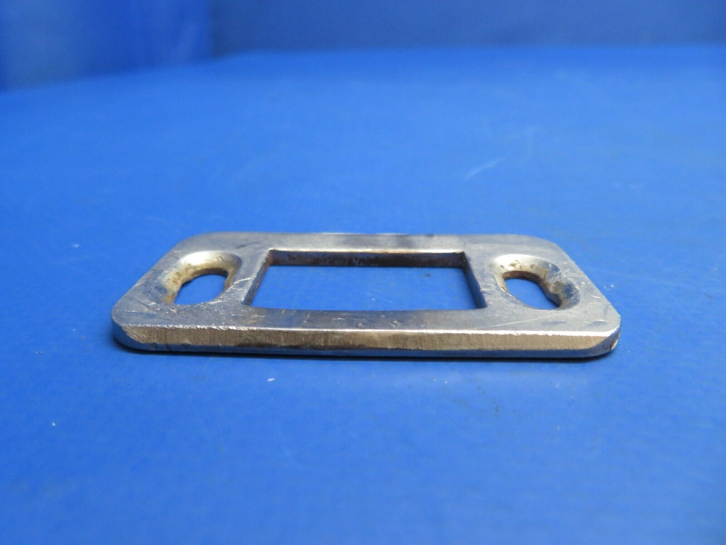 Piper PA-28-180 Cabin Door Pins & Strike Plates P/N 68353-00 LOT (0323-742)