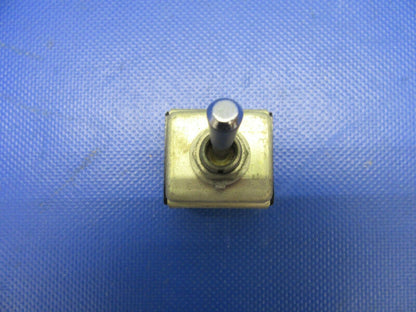 Beech 95-B55 Baron Toggle Switch P/N 8906K1071 (0721-356)
