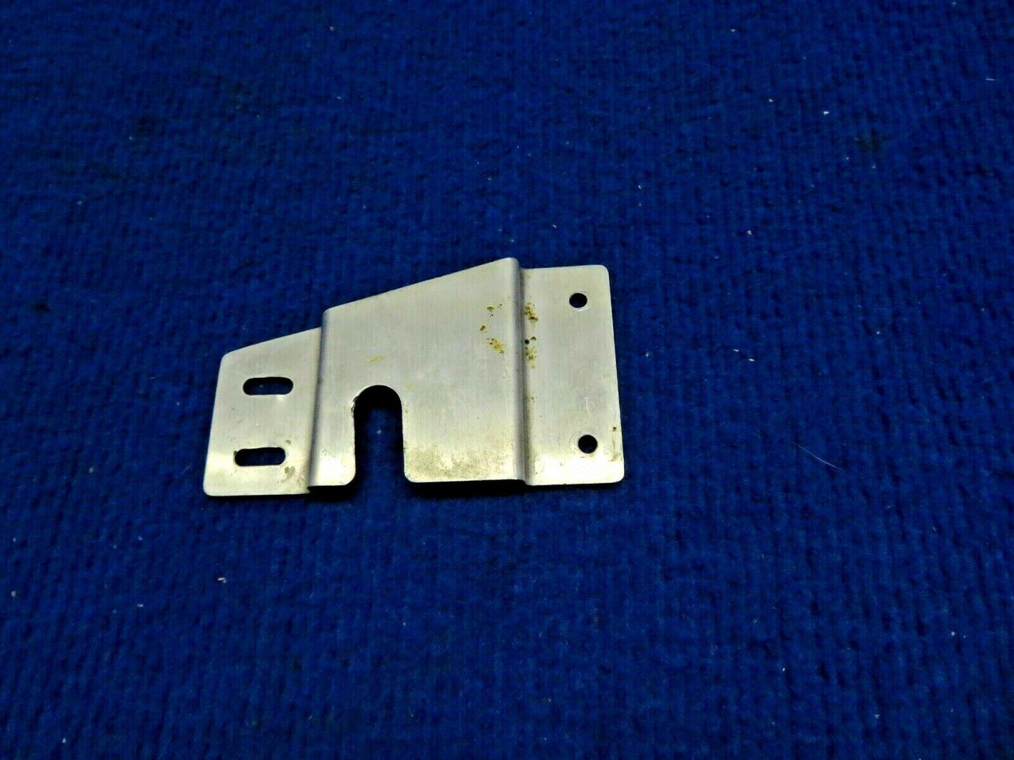 Beech 58 Baron Fresh Air Control & Mounting Bracket P/N 58-530100-1 (0422-800)