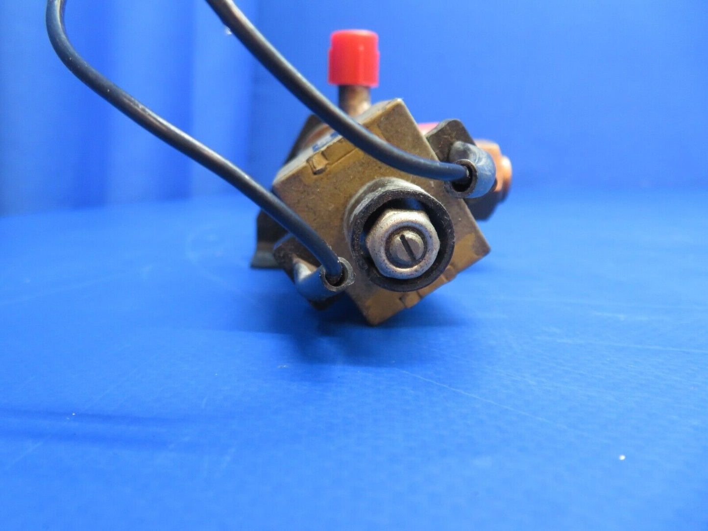 BF Goodrich De-Icer Flow Valve Assy w/ Solenoid 28V P/N 3D2320-11 (0223-529)