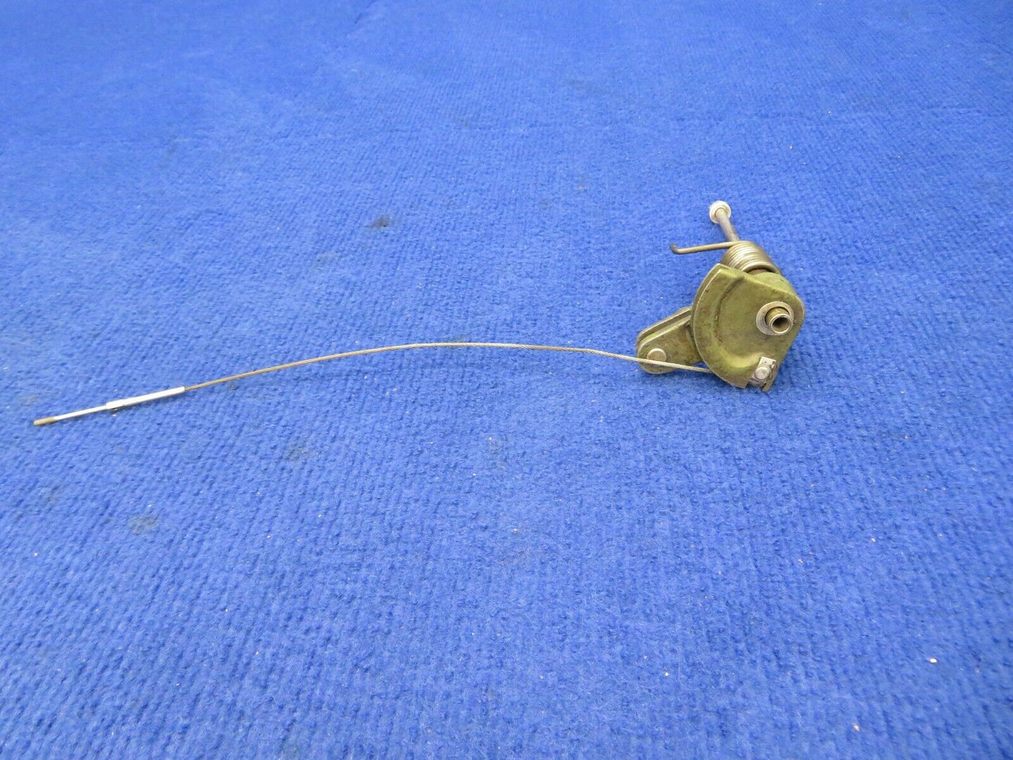1956 Cessna 310 Torsional Actuator Cabin Step P/N 0811595-1 (0422-461)