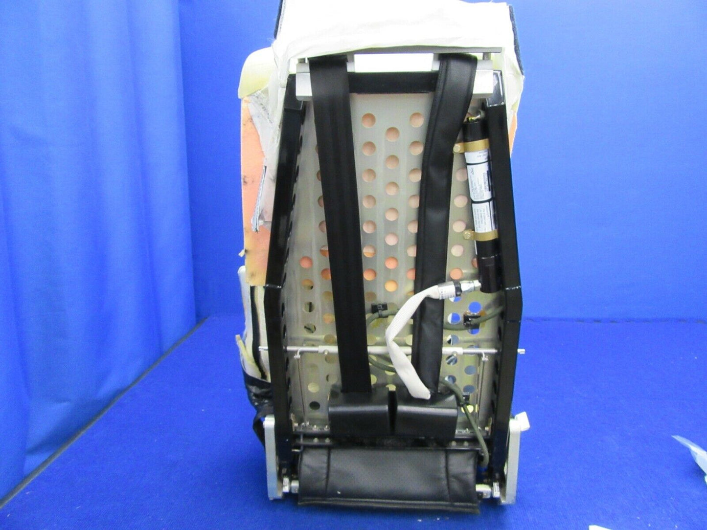 Cirrus SR-22 Co-Pilot Seat Amsafe Airbag System P/N 20907-404-030 (0122-359)