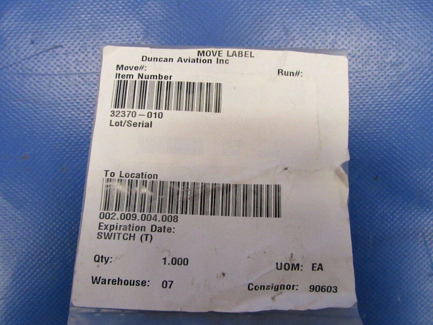 PA-23 Windshield Heat Switch Illuminated P/N 32370-010 487-953 NOS (0419-479)