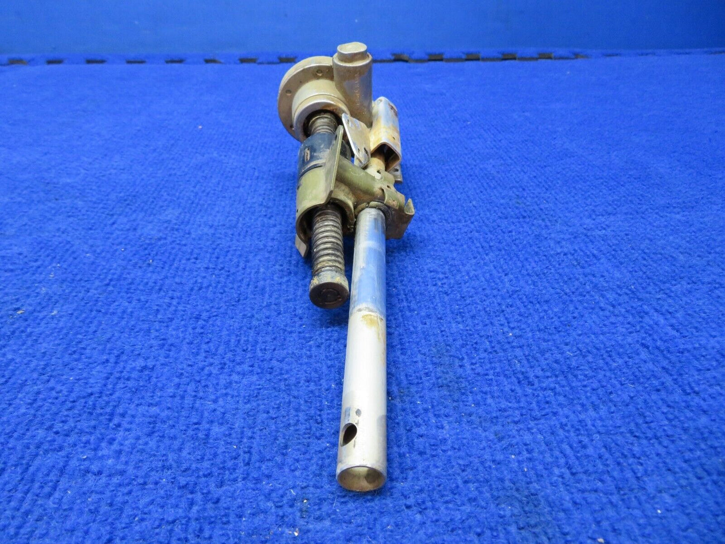 Cessna 210 Flap Actuator No Motor (0822-564)