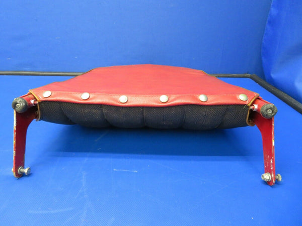 Piper PA-28-140 Cherokee Rear Seat P/N 65501-002, 65515-002 (0621-719)
