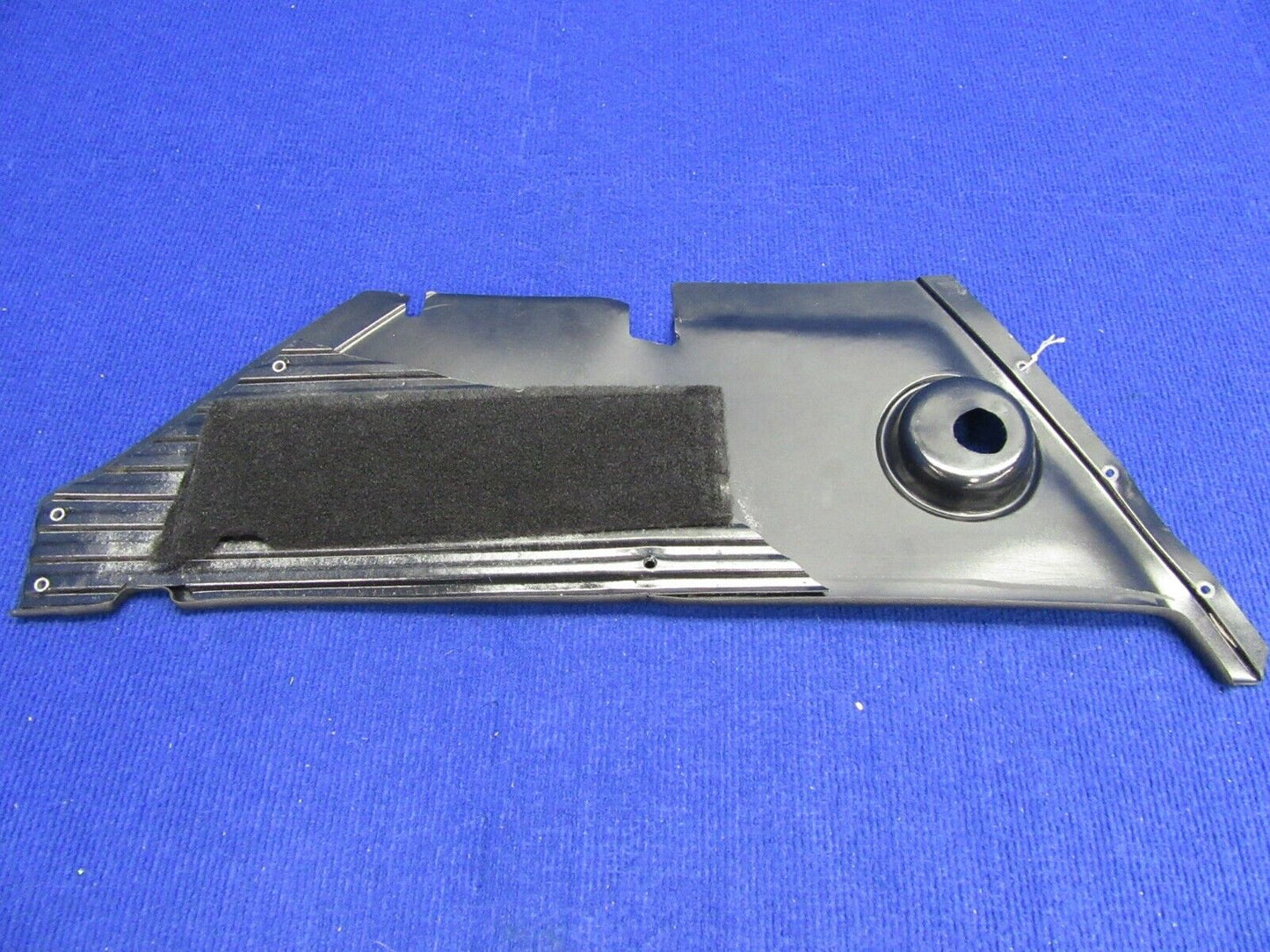 Cirrus SR-22 AFT Console RH Side Panel P/N 12221-110 (1221-572)