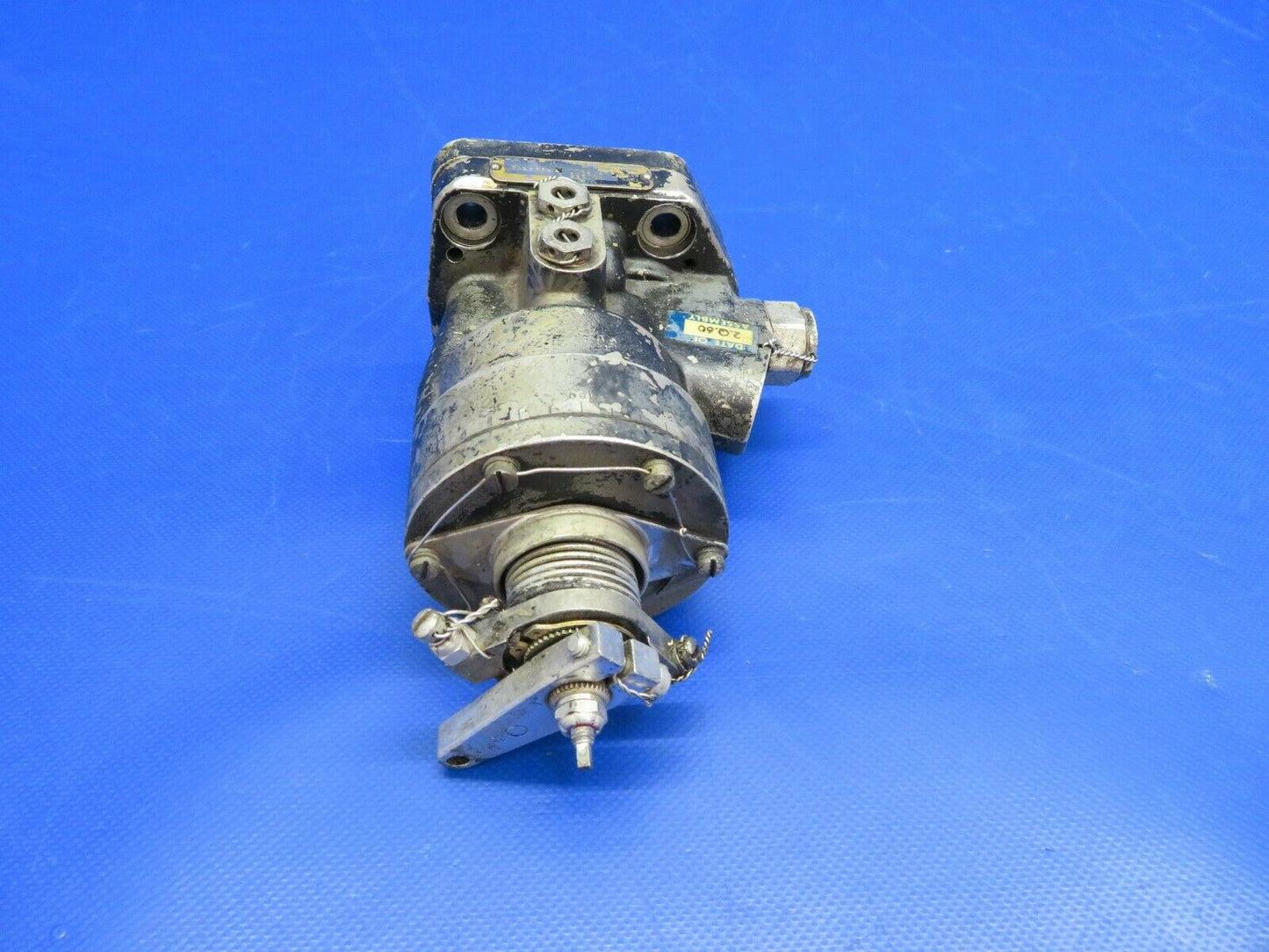 Beech Baron Woodward Prop Governor P/N 210235E CORE (0420-112)