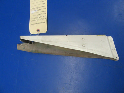 Piper PA-24-250 Comanche Flap Fairing RH P/N 21267-03 (0818-333)