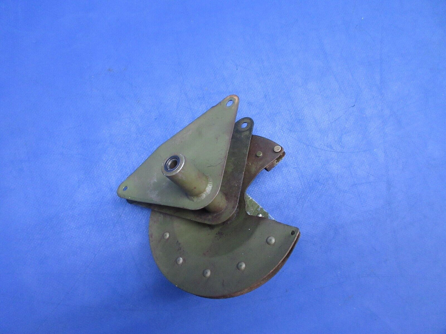 Cessna 172 / 172H Flap Drive Pulley Assy RH Bellcrank P/N 0760612-1 (1023-1001)
