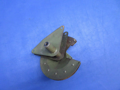 Cessna 172 / 172H Flap Drive Pulley Assy RH Bellcrank P/N 0760612-1 (1023-1001)