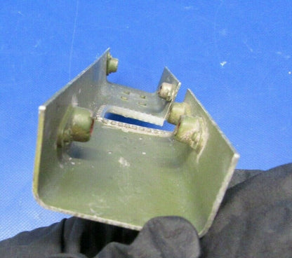 Piper PA-34-200T Seneca II Supports / Brackets Battery FWD (1219-63)