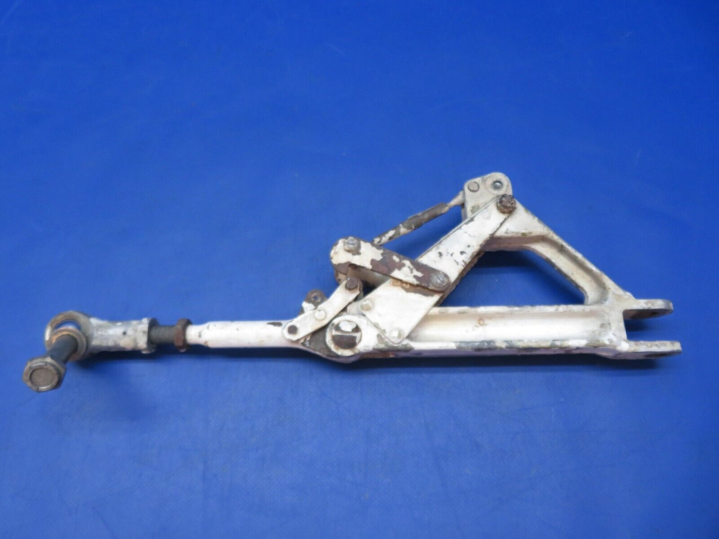 Piper PA-28R-180 Arrow Main Gear Truss Assy & Link P/N 67025-06 (0523-1032)