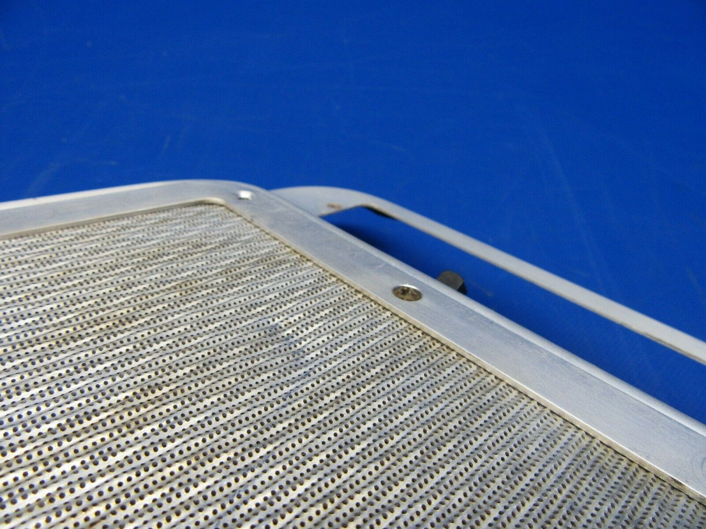 Beech G-35 Bonanza Dome Light and Radio Speaker Assy P/N 35-344140-602 (0620-209