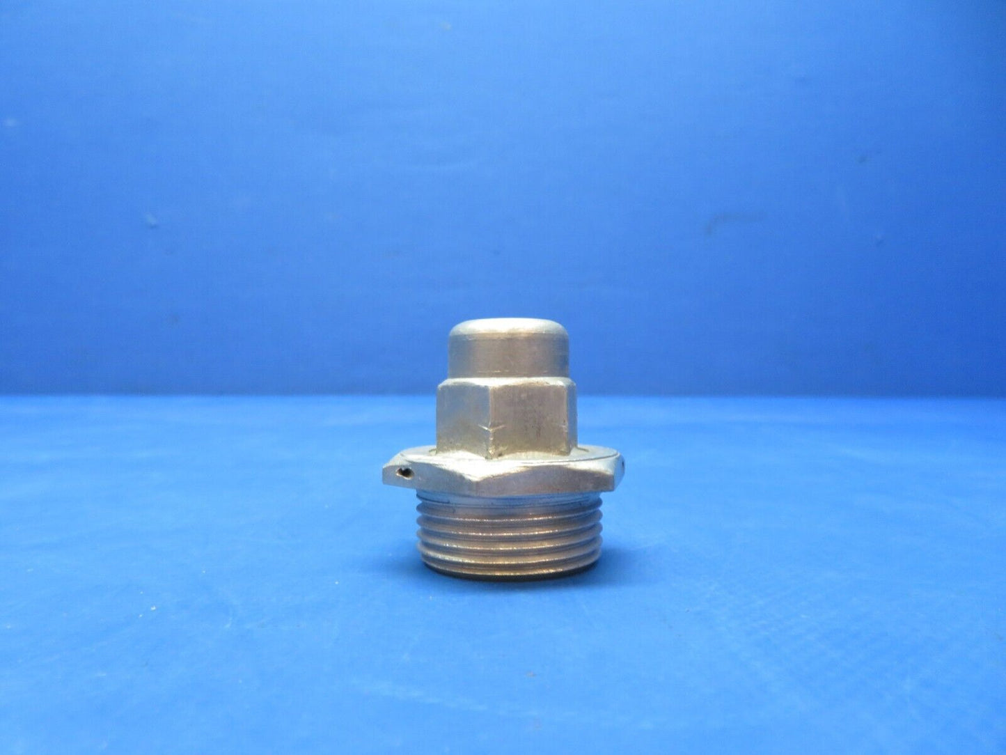 Lycoming Plug Oil Pressure Relief Valve P/N 71714 NOS (1023-499)