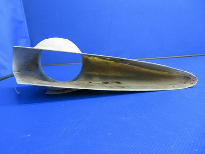 Cessna 172 / 172C Skyhawk Vertical Fin Tip Rotating Beacon 0531007-3 (0821-820)