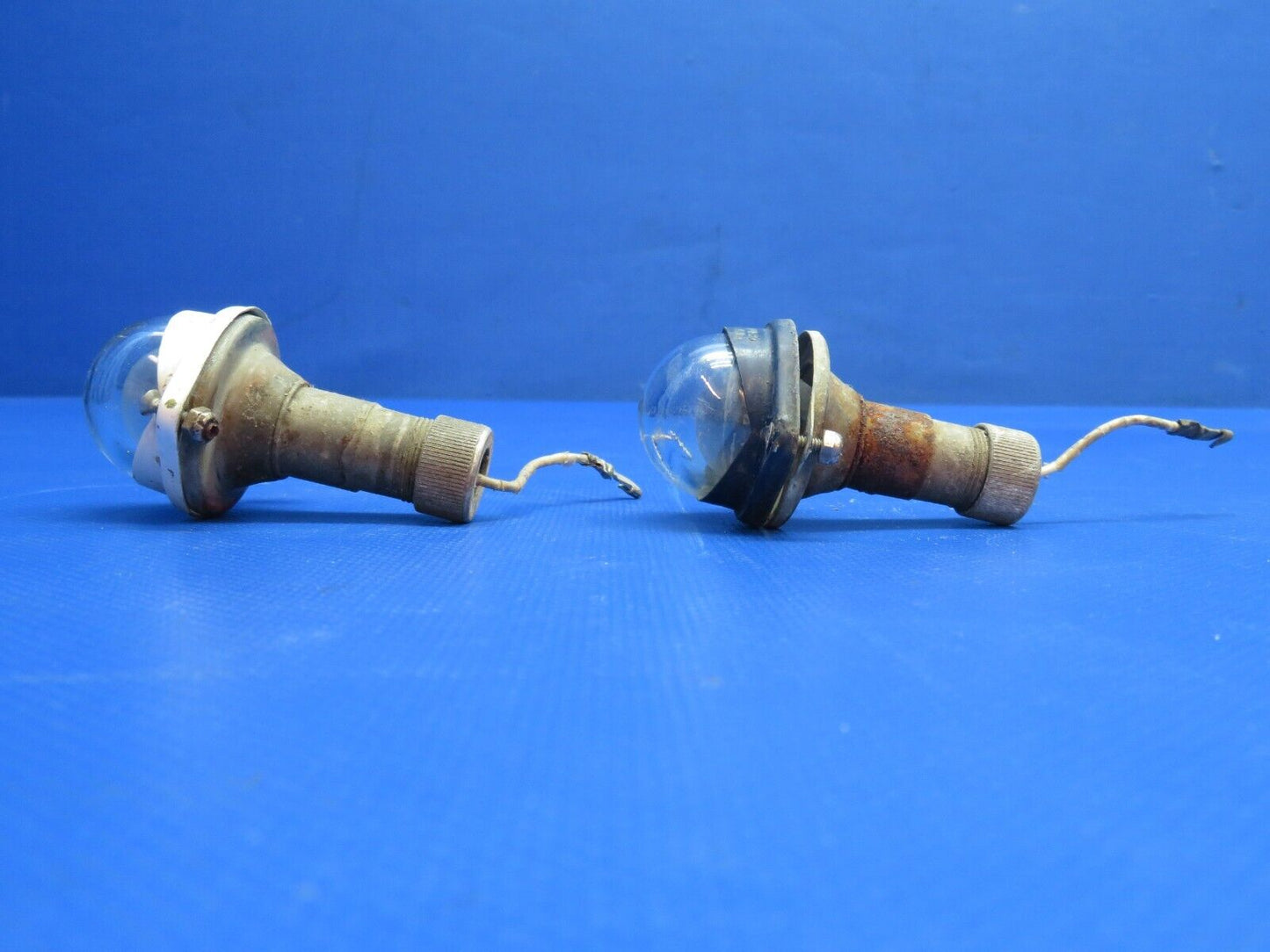 Piper Comanche Grimes Tail Fairing Light Assy P/N 472-667 LOT OF 2 (1223-1149)