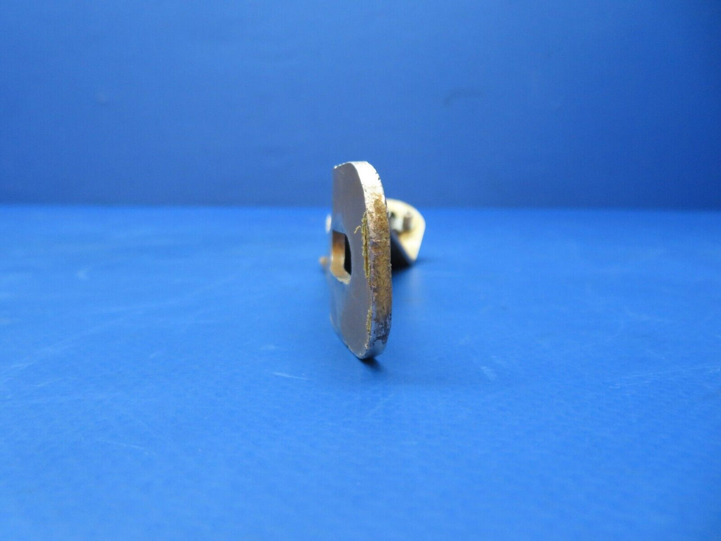 Diamond DA-42 Mounting Bracket RH Front Seat P/N D60-2511-00-63 (0623-491)