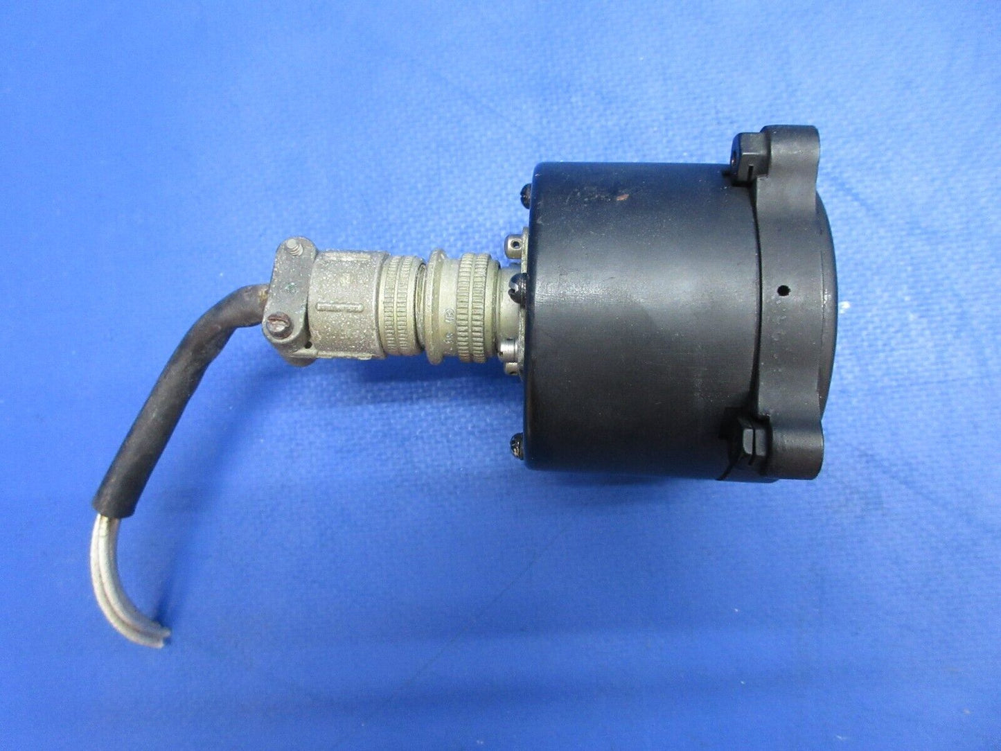 Cessna Standard Products Flap Position Indicator P/N SP4923-4-CES (0823-109)