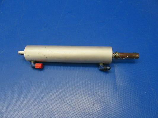Bellanca 17-30A Super Viking Hydraulic Cylinder Main Gear 195526-0 (0819-183)