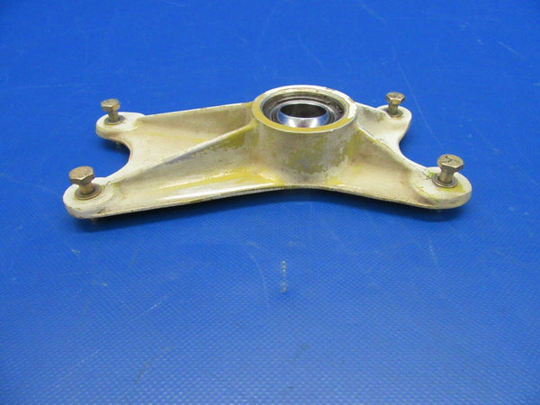 Piper PA-24-250 Comanche Main Gear Fitting Assy AFT RH P/N 20394-00 (1219-124)