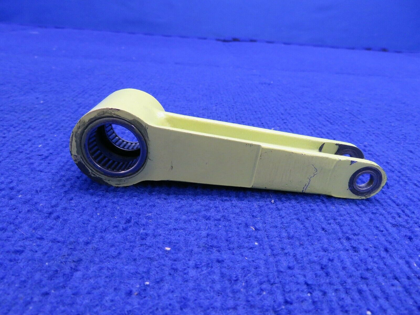 Beech 58 Baron Arm Assy Nose Gear Retract Idler P/N 002-820011-1 (0322-566)