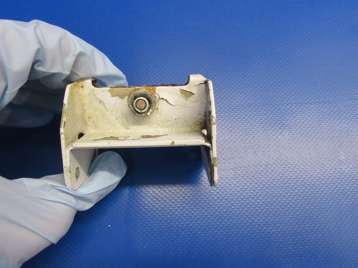 Beech Baron Aileron Hinge OTBD P/N 35-135025-32 (1217-40)