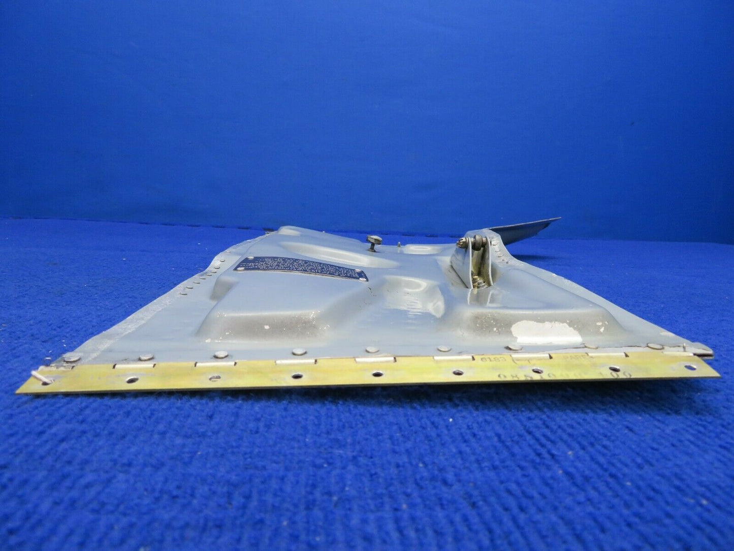 Cessna 310 / 310R Main Landing Gear Door Assy RH OTBD P/N 0826002-209 (0422-20)