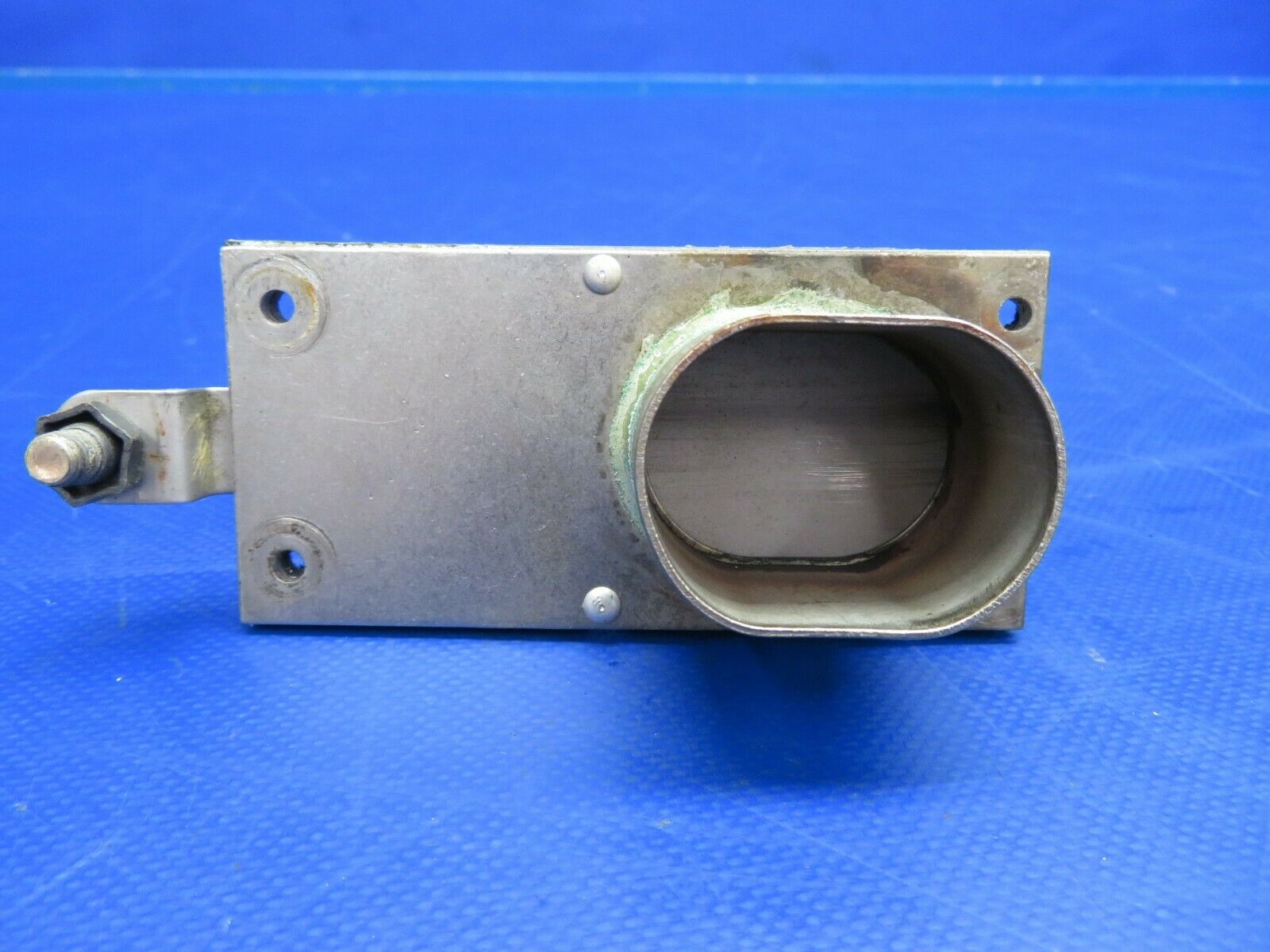 Piper PA-32RT-300 Lance II Valve Assy Defroster P/N 38145-00 (0520-574)
