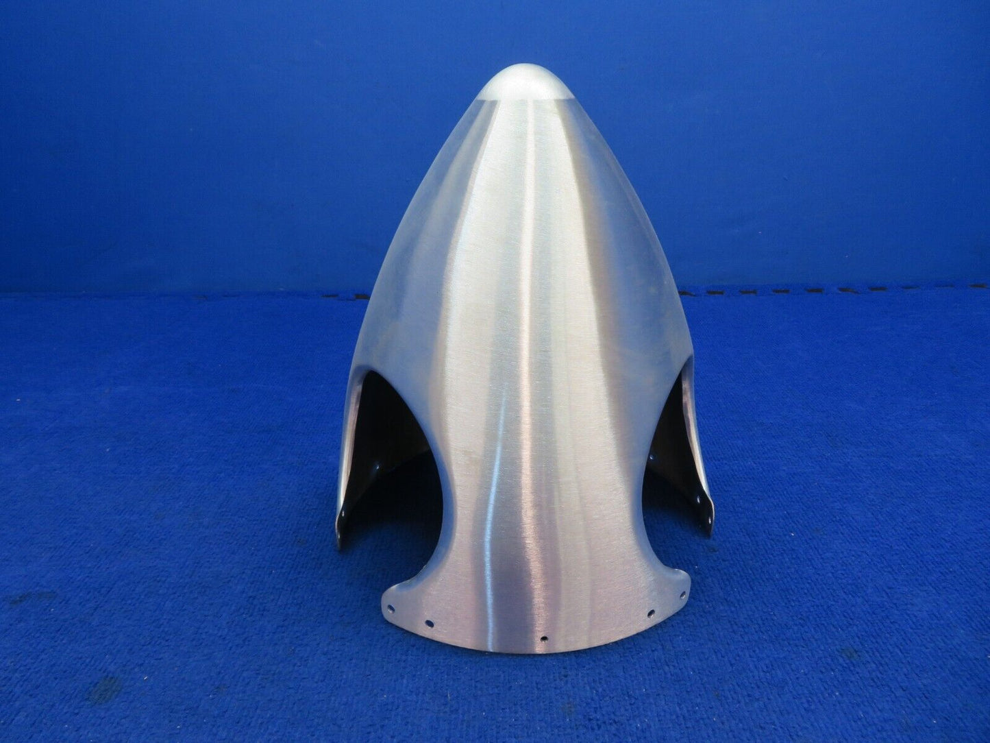 Hartzell Spinner 3 Blade Propeller P/N C-1904 NOS (0622-886)