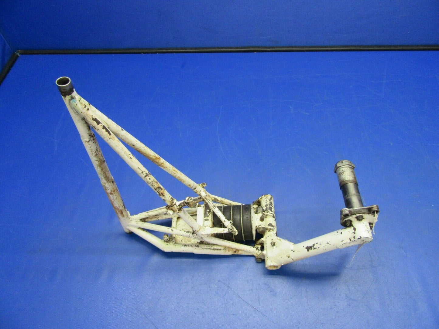 Mooney M20G /M20G Gear Leg w/ Disc Shock LH 520000-513, 530021-000 (0921-571)
