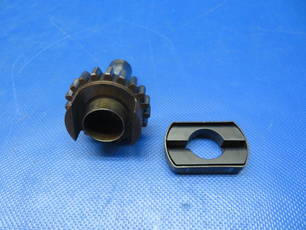 Continental IO470-U Magneto & Accessory Drive Gear Assy P/N 629076 (0324-141)