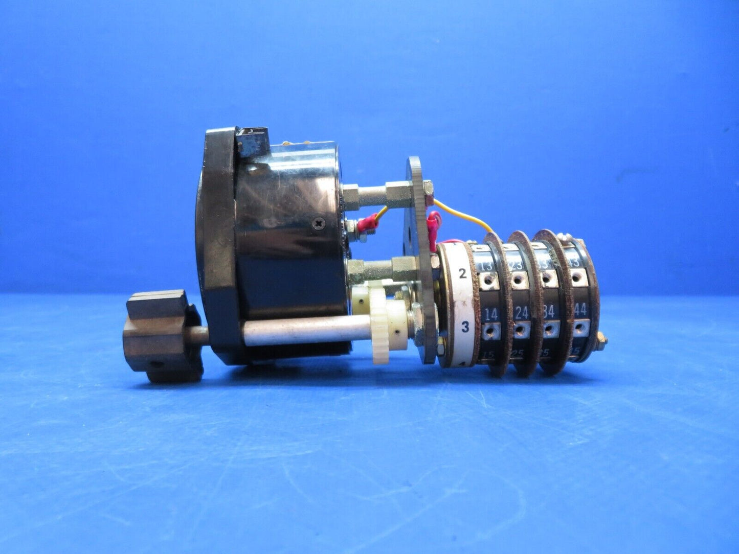 Cessna 310 /  310F Alcor Dual EGT Indicator (0923-415)