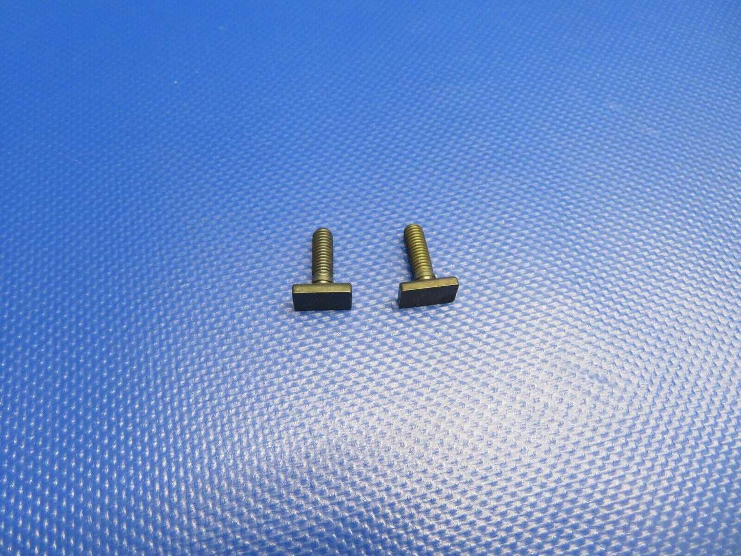 Cessna / Beech Pratt & Whitney Bolt P/N 3024618 LOT OF 2 NOS (1120-426)
