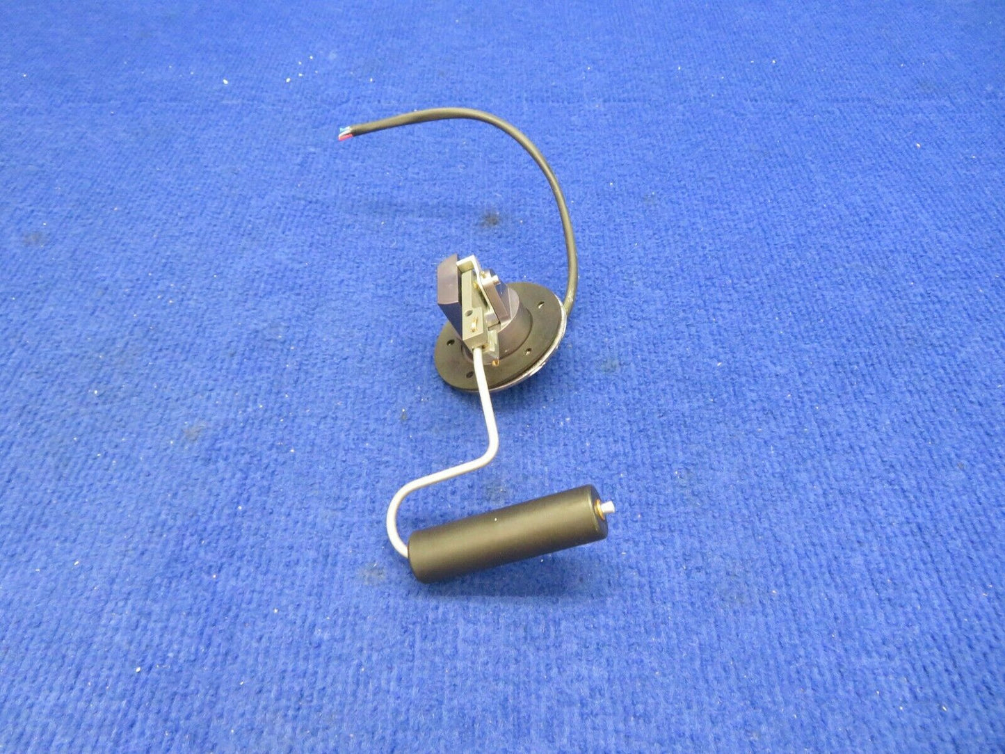 Cies Inc Cessna Fuel Sender Inboard NOS P/N CC284022 0618-7P1 (0422-379)