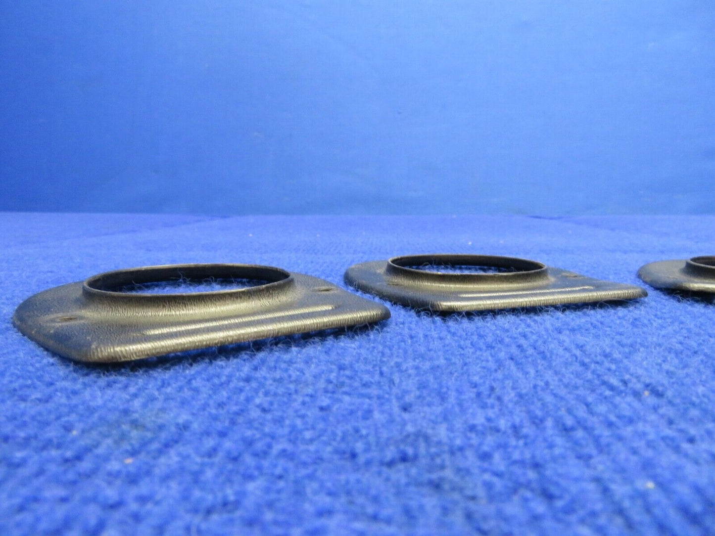 Piper Cover Assy Air Vent Black Plastic LOT OF 4 P/N 65735-19 (0222-389)