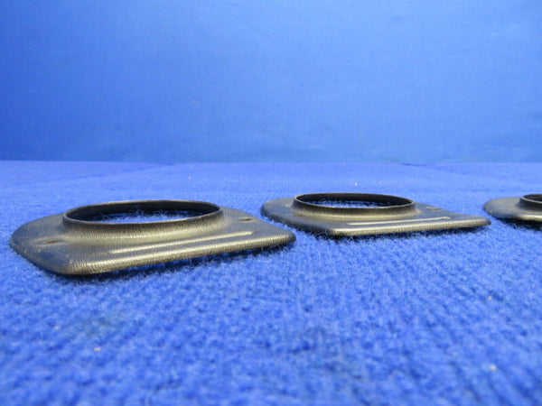 Piper Cover Assy Air Vent Black Plastic LOT OF 4 P/N 65735-19 (0222-389)