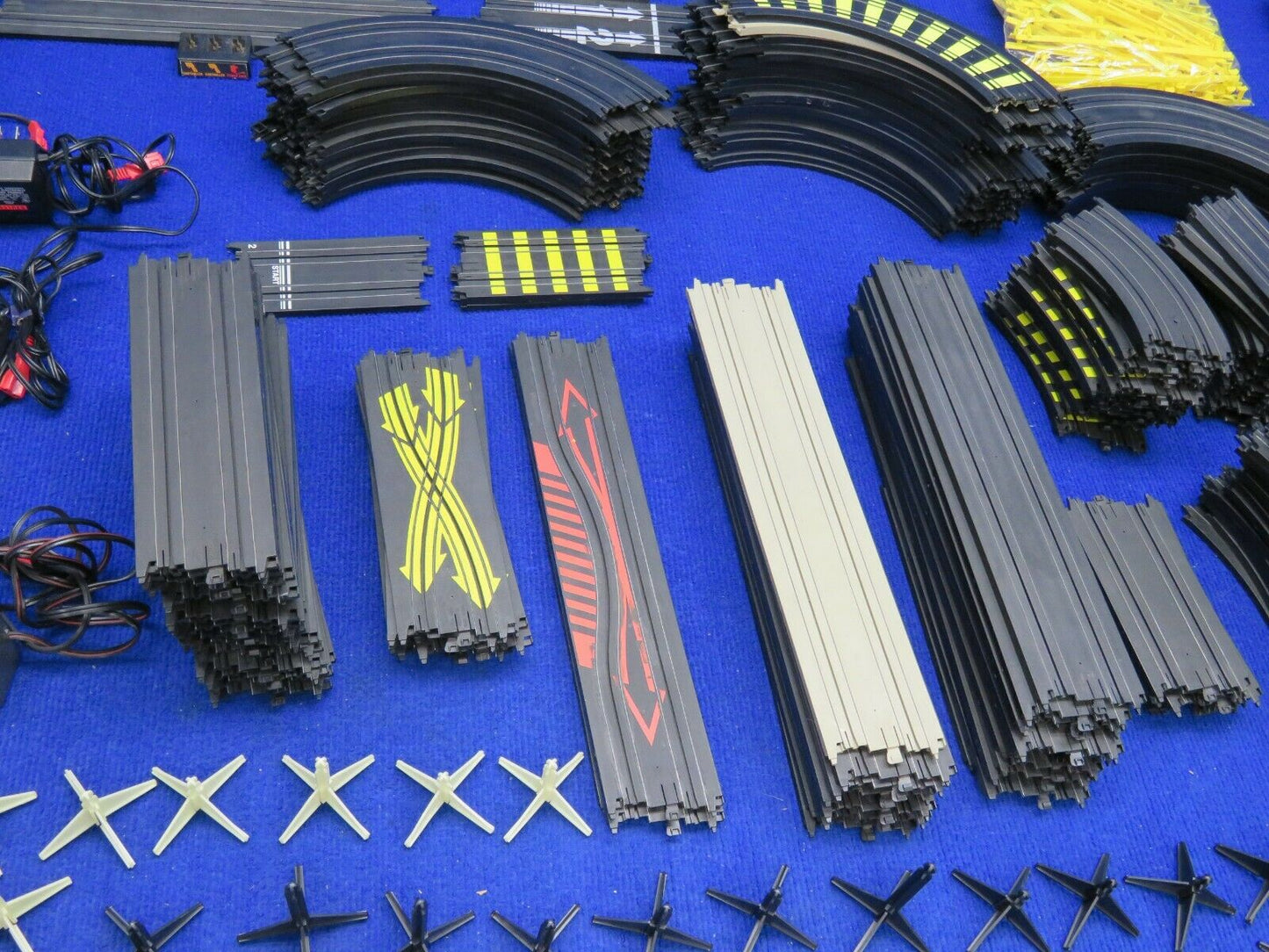 Tyco Slot Car Track HUGE LOT (0322-07)