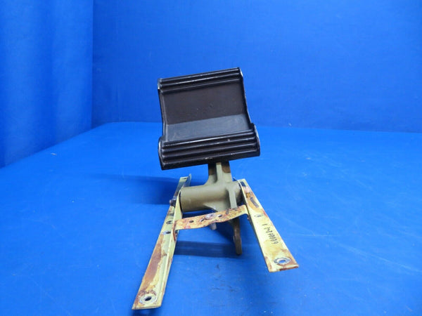 Piper Aerostar 602P Co-Pilot LH & RH Rudder Pedal Assy P/N 600039-01 (0123-701)