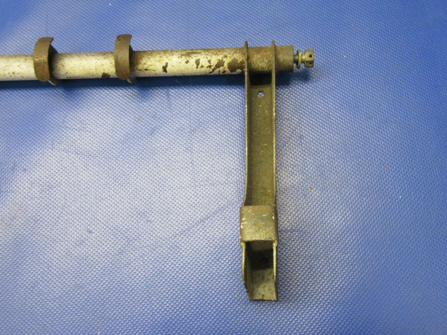 Cessna 210 / P210N Nose Gear Door Torque Tube P/N 1217077-1 (0421-545)