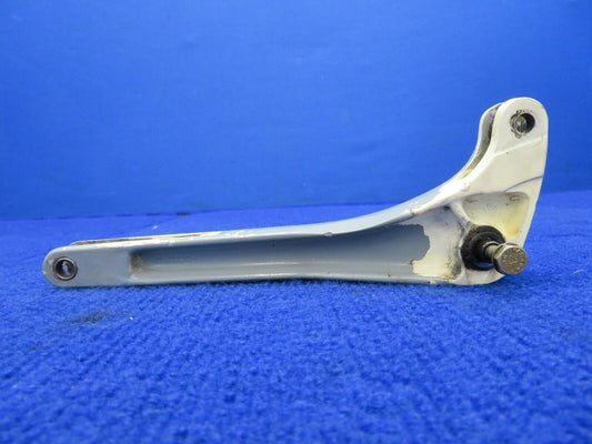Cessna 310 / 310R Bellcrank Assy LH Main Gear Retract 5041001-11 (0422-38)