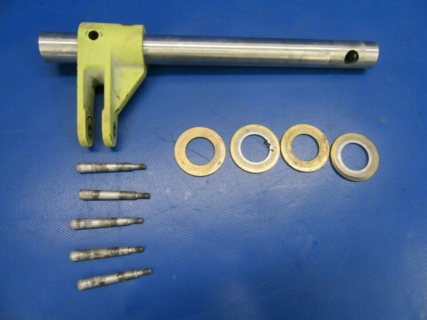 Beech B-24R Main Gear Retract Arm Torque & Shaft Assy P/N 169-810029-3 (0819-08)