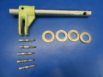 Beech B-24R Main Gear Retract Arm Torque & Shaft Assy P/N 169-810029-3 (0819-08)