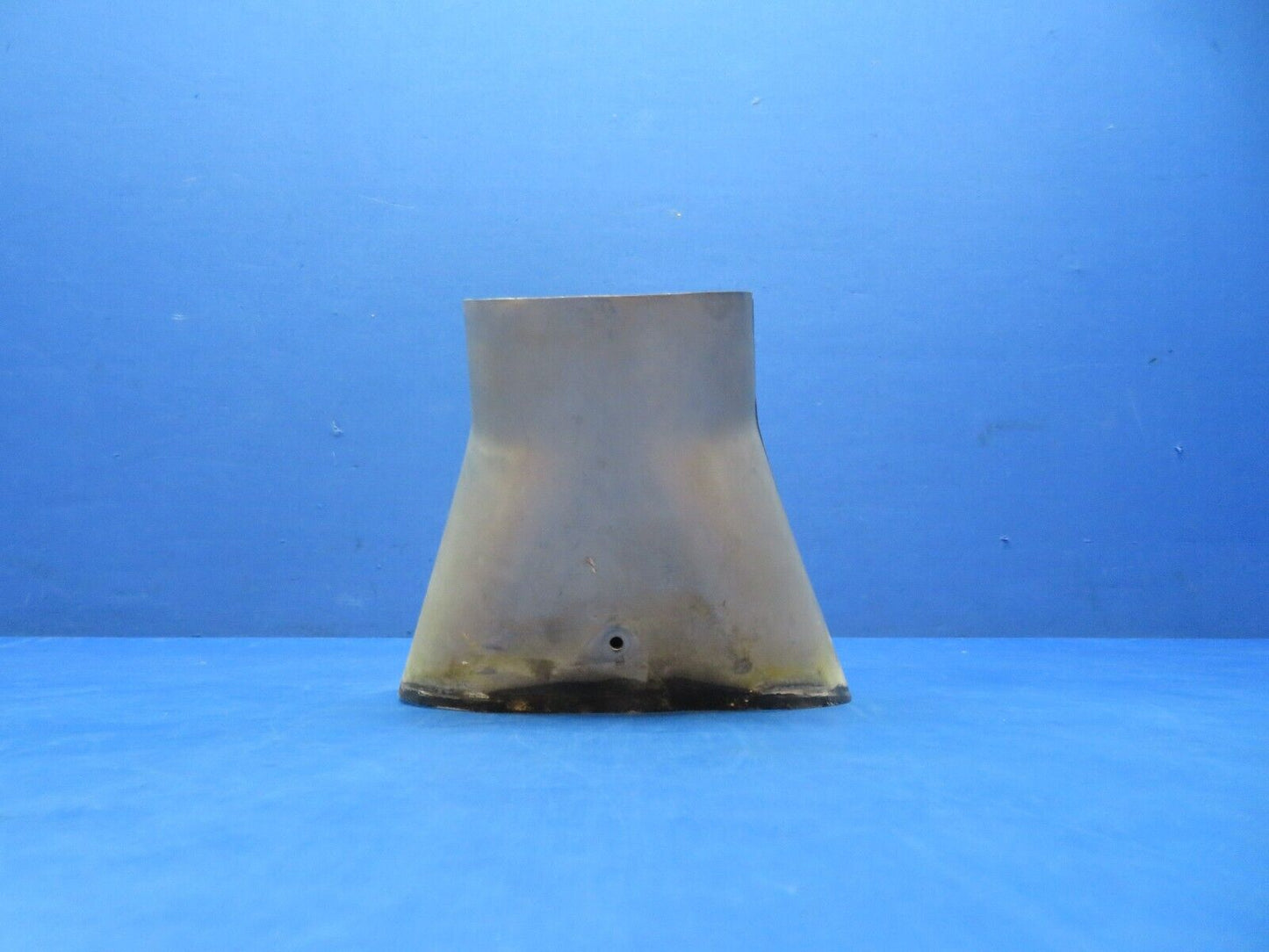 Early Cessna 310B Muffler Diffuser Assy LH INBD RH OTBD 0850626-11 (1223-166)
