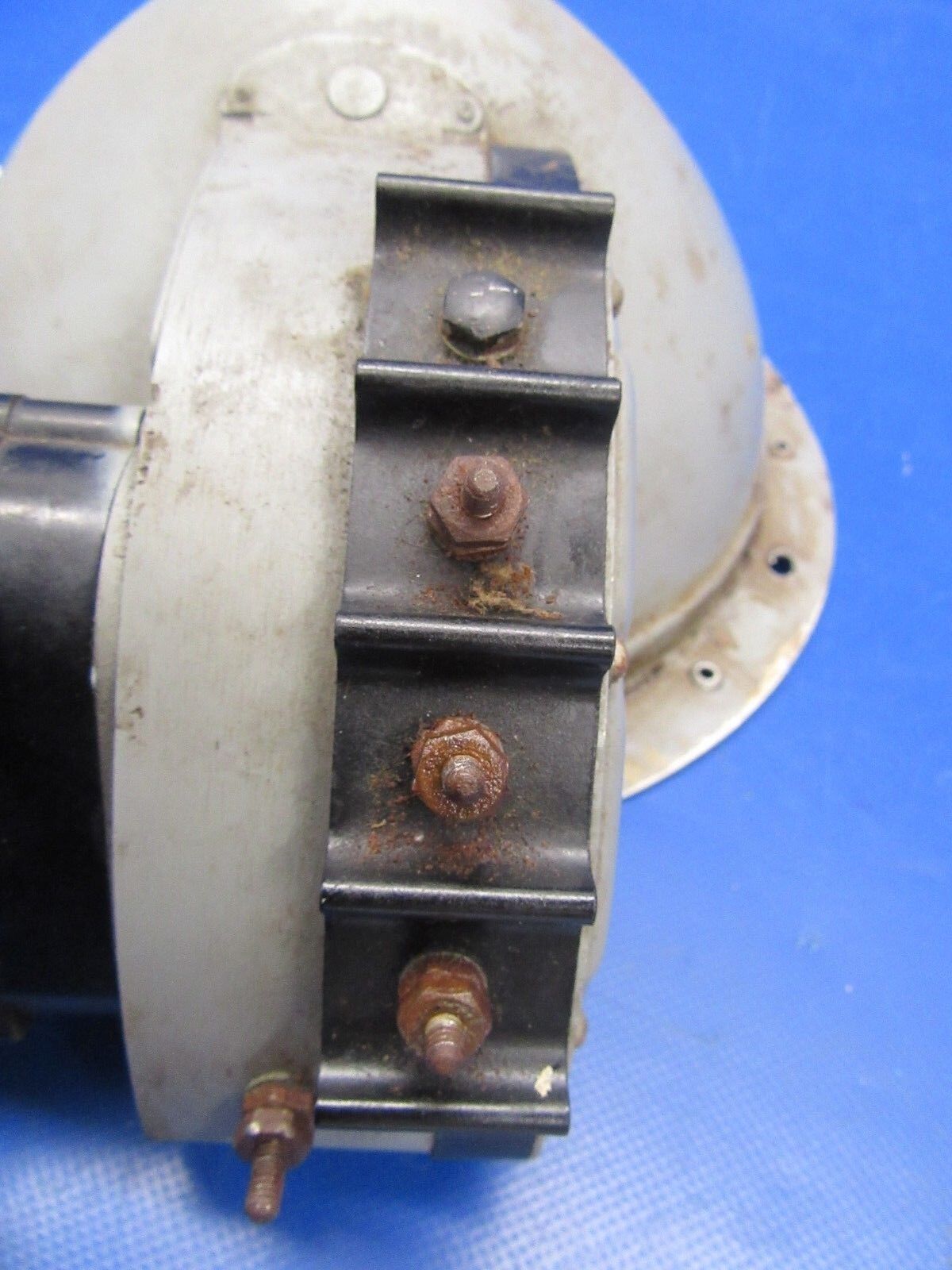 Cessna 310 Grimes Retractable Landing Light RH Wing 24V G-3801A-1A (1218-01)