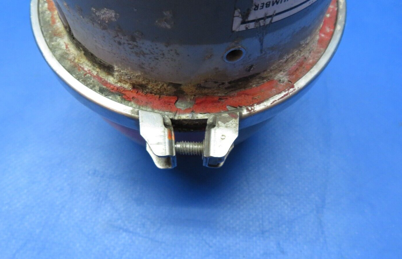 Cessna 401 Anti-Collision Beacon Assembly P/N C621002-0105 FOR PARTS (0523-210)