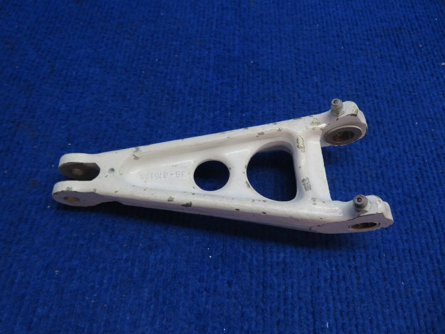 Beech Main Gear LWR Torque Link Knee P/N 35-815194-13 (0722-657)