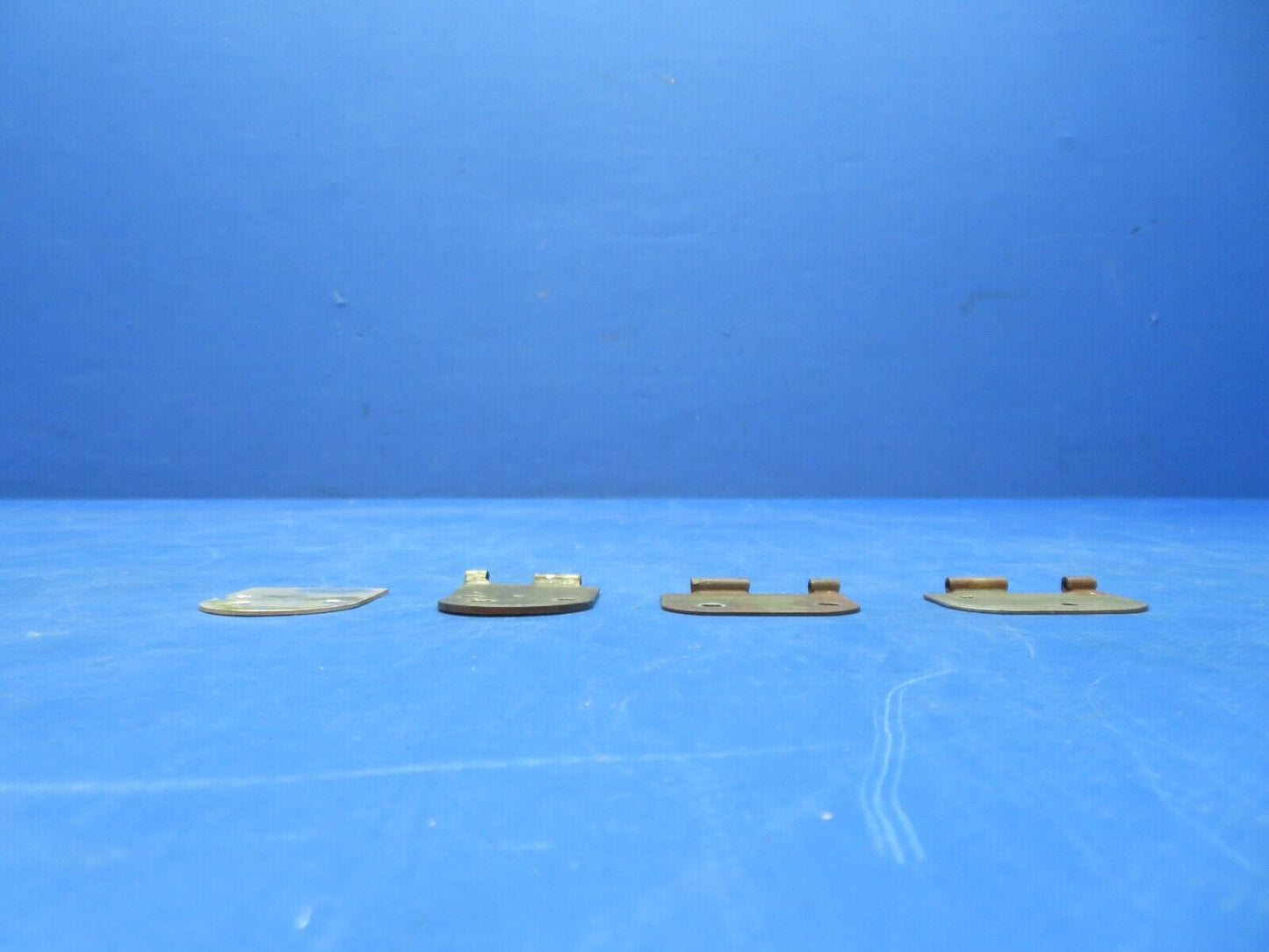Cessna 172 / 172I LH Cabin Door LWR Hinge, Upper Outer Half 0511237-1 (0923-630)